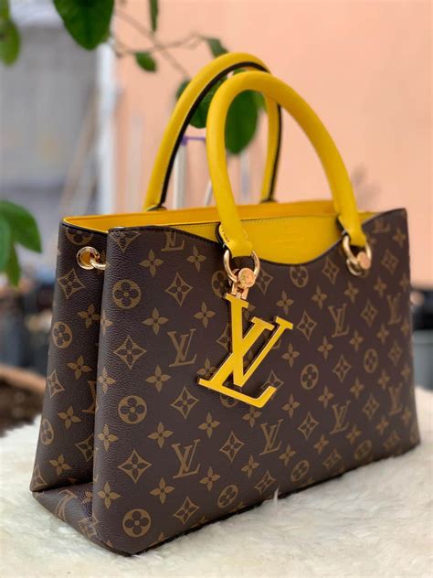 sac louis vuitton couture jaune|site officiel louis vuitton paris.